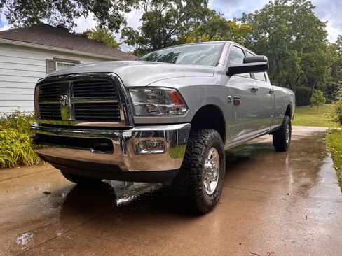 Used 2010 Dodge Ram 3500 Truck SLT w/ Big Horn Regional Package AWD/4WD image 1