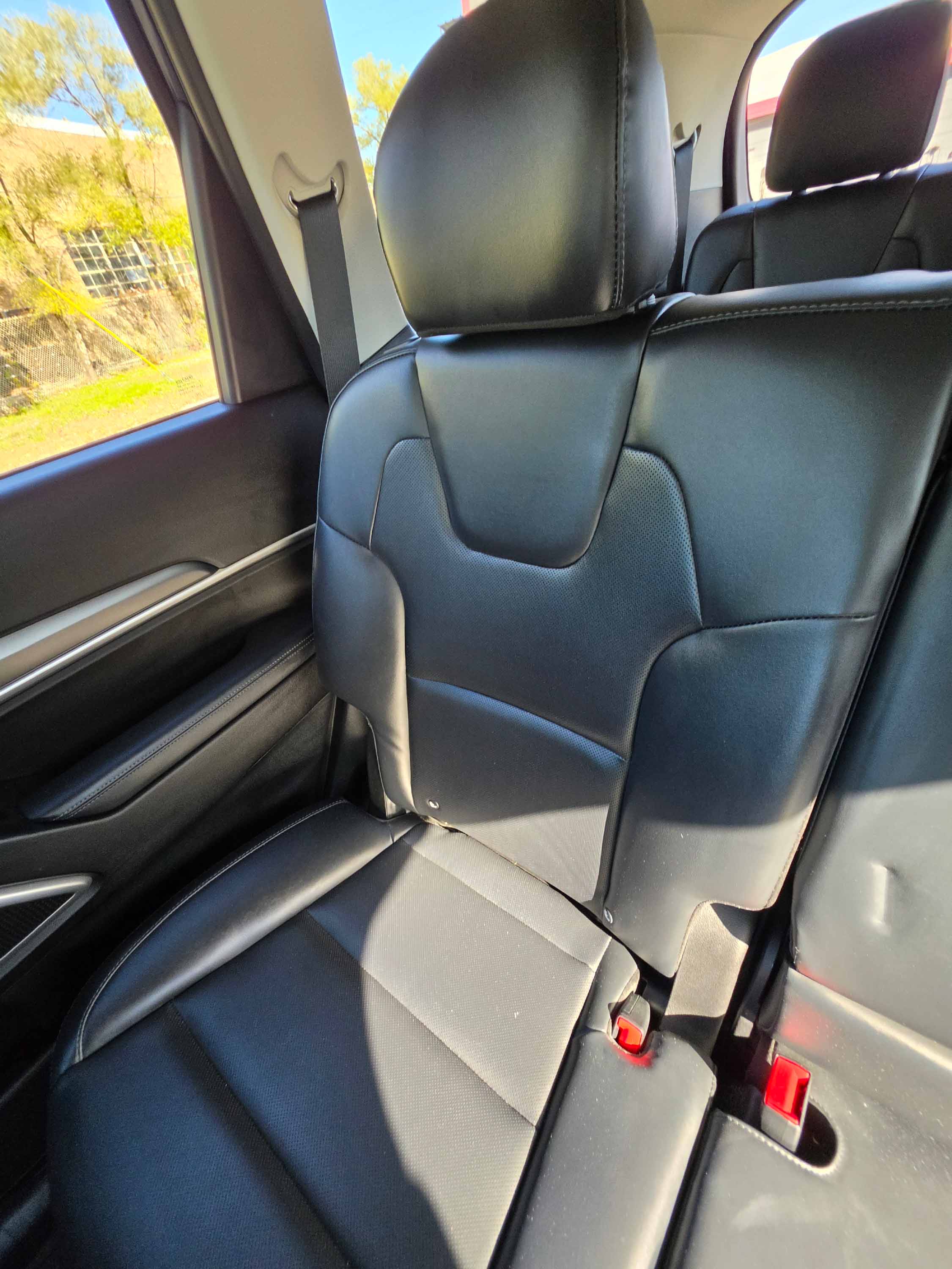 Used 2020 Kia Telluride LX FWD image 26