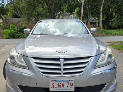 Used 2012 Hyundai Genesis 3.8 w/ Premium Pkg