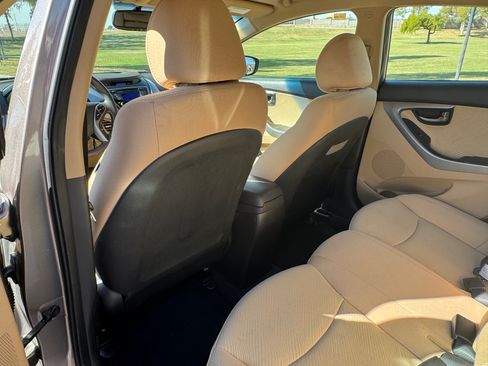 Used 2013 Hyundai Elantra GLS w/ Preferred Pkg image 15