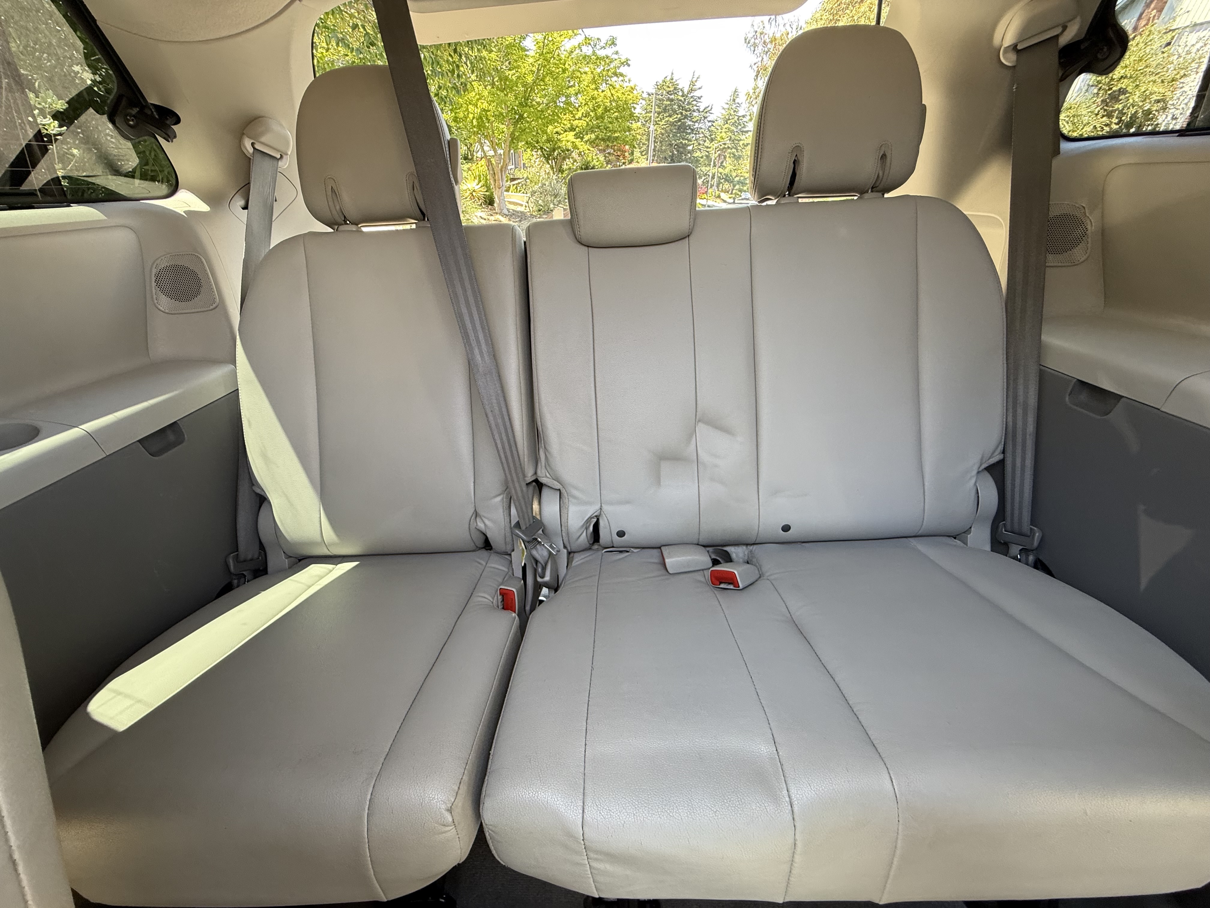 Used 2013 Toyota Sienna Limited w/ Premium Pkg FWD image 13