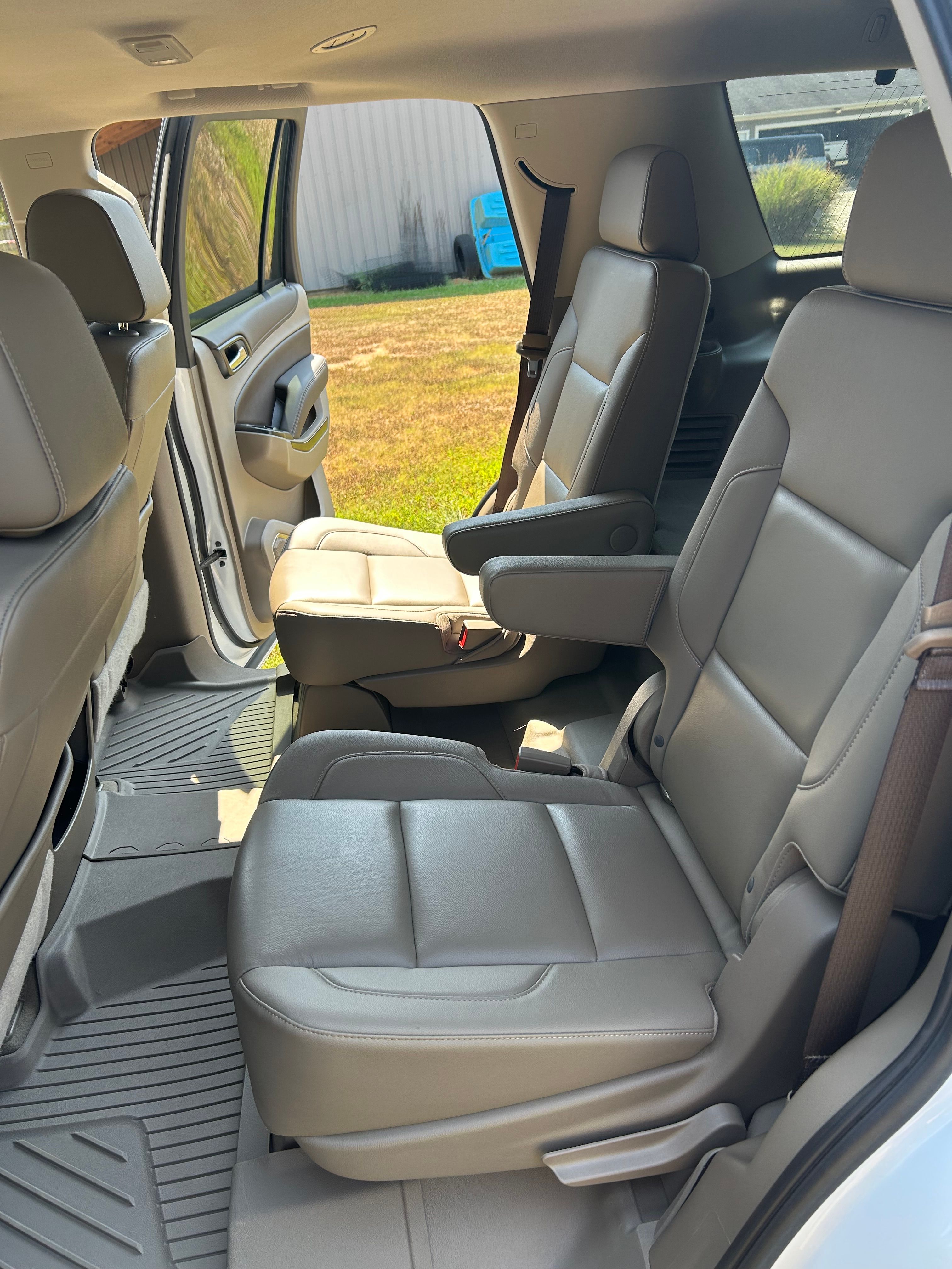 Used 2020 Chevrolet Tahoe LT w/ Luxury Package AWD/4WD image 26