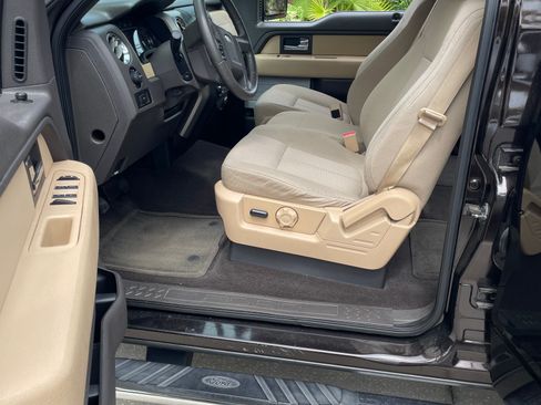 Used 2013 Ford F150 XLT w/ XLT Chrome Pkg AWD/4WD image 13