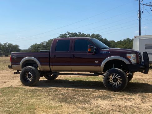 Used 2011 Ford F250 King Ranch w/ Camper Pkg image 4