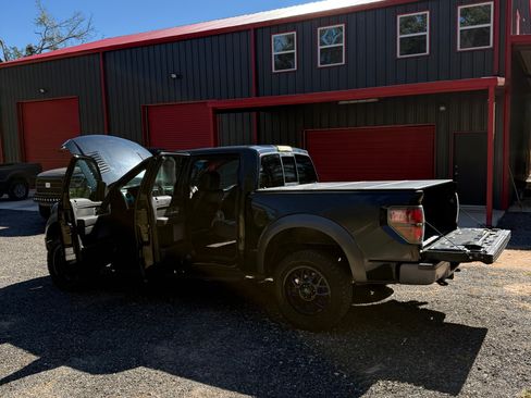 Used 2013 Ford F150 Raptor w/ Luxury Equipment Group image 12