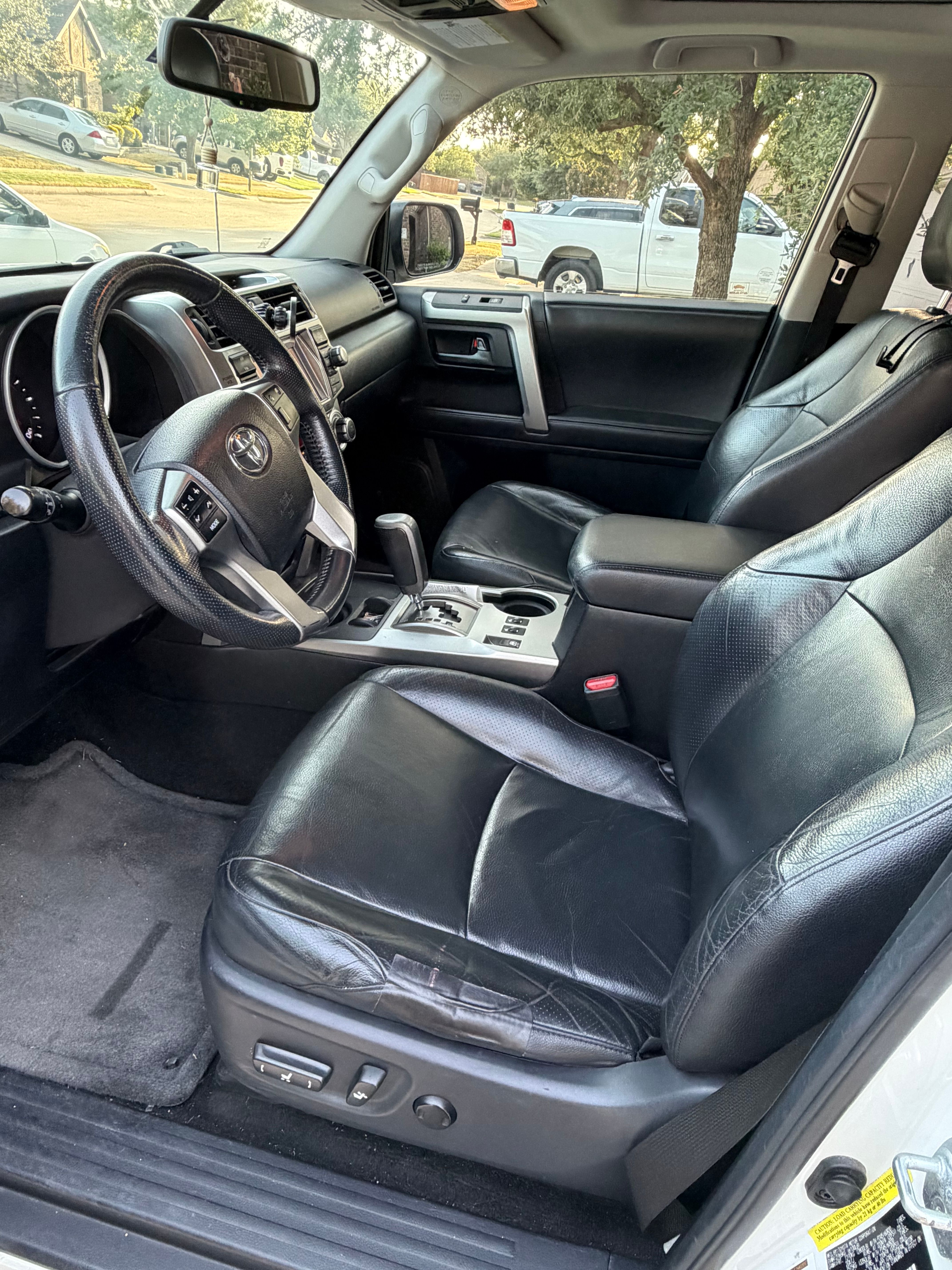 Used 2011 Toyota 4Runner Limited RWD image 10
