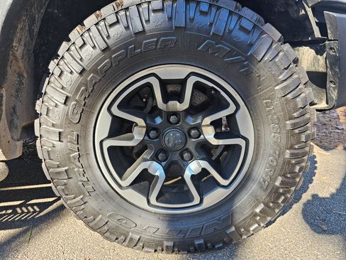 Used 2016 RAM 1500 Rebel w/ Luxury Group image 6