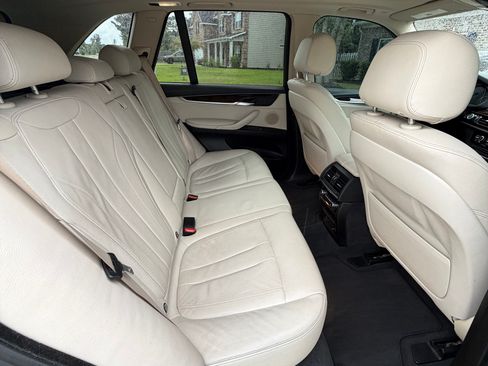 Used 2015 BMW X5 xDrive35i AWD/4WD image 11