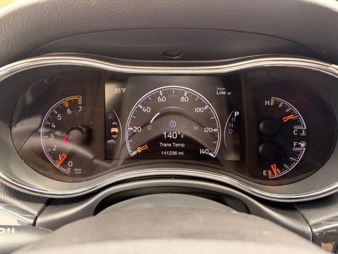 Used 2017 Jeep Grand Cherokee Trailhawk AWD/4WD image 17