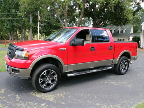 Used 2004 Ford F150 Lariat image 2