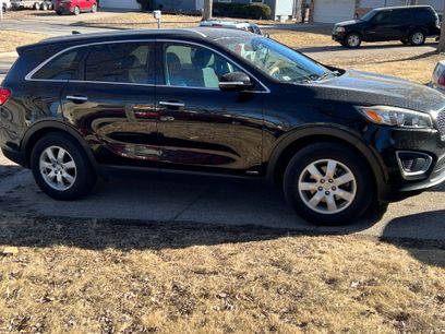 Used 2016 Kia Sorento LX w/ LX Convenience Package