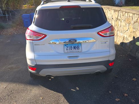 Used 2014 Ford Escape Titanium image 4