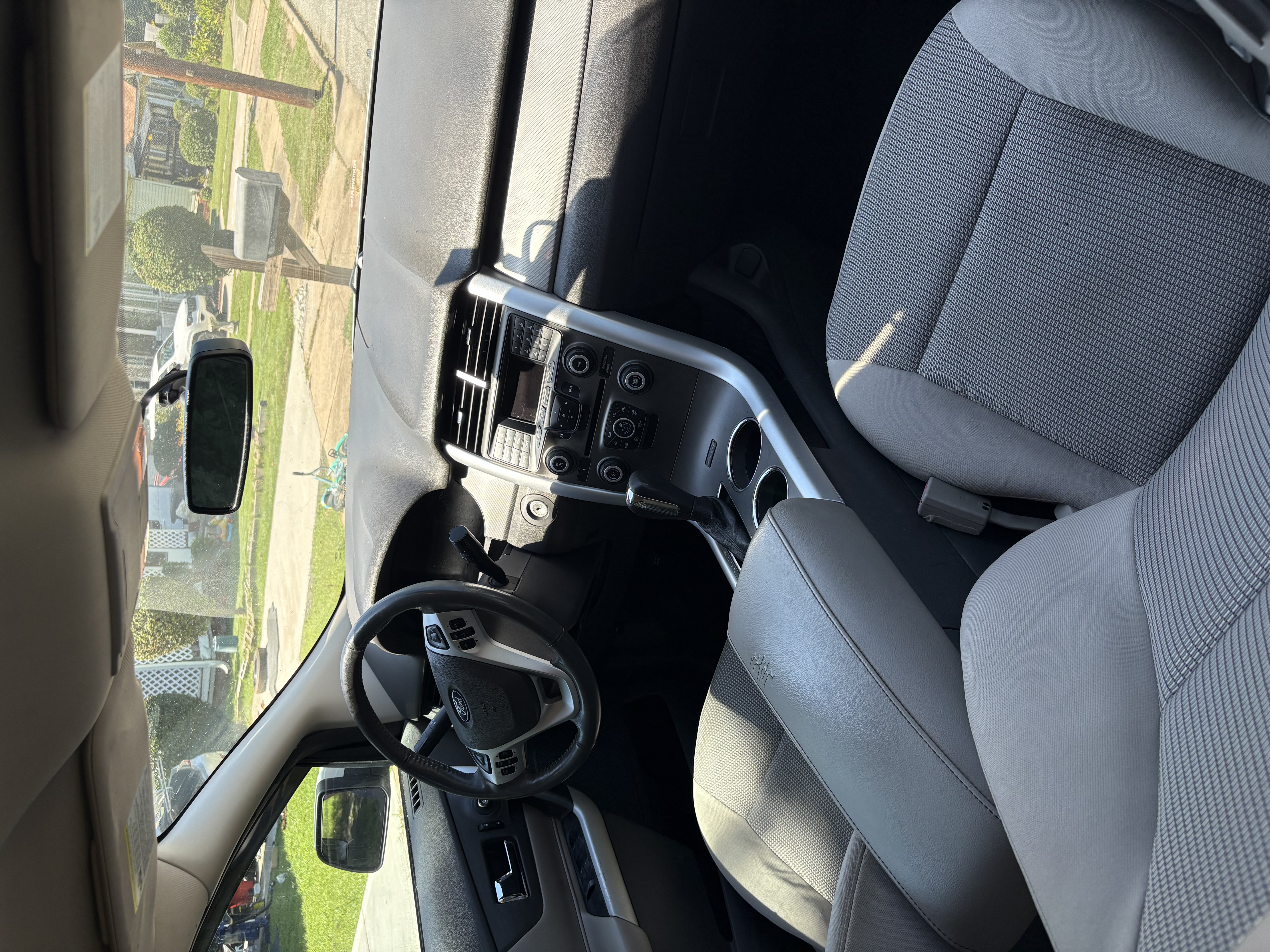 Used 2012 Ford Edge SEL FWD image 6