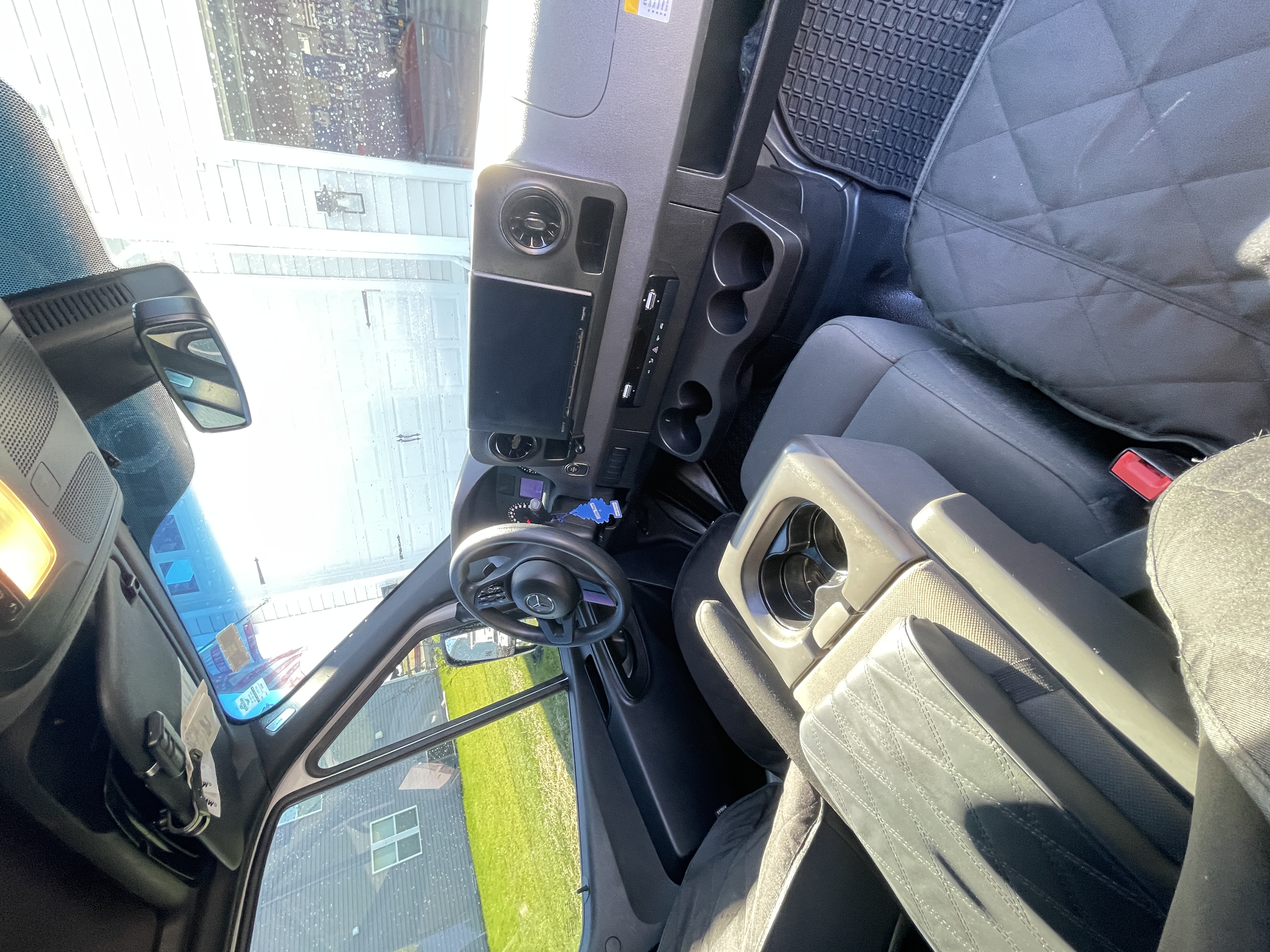 Used 2023 Mercedes-Benz Sprinter 2500 image 18