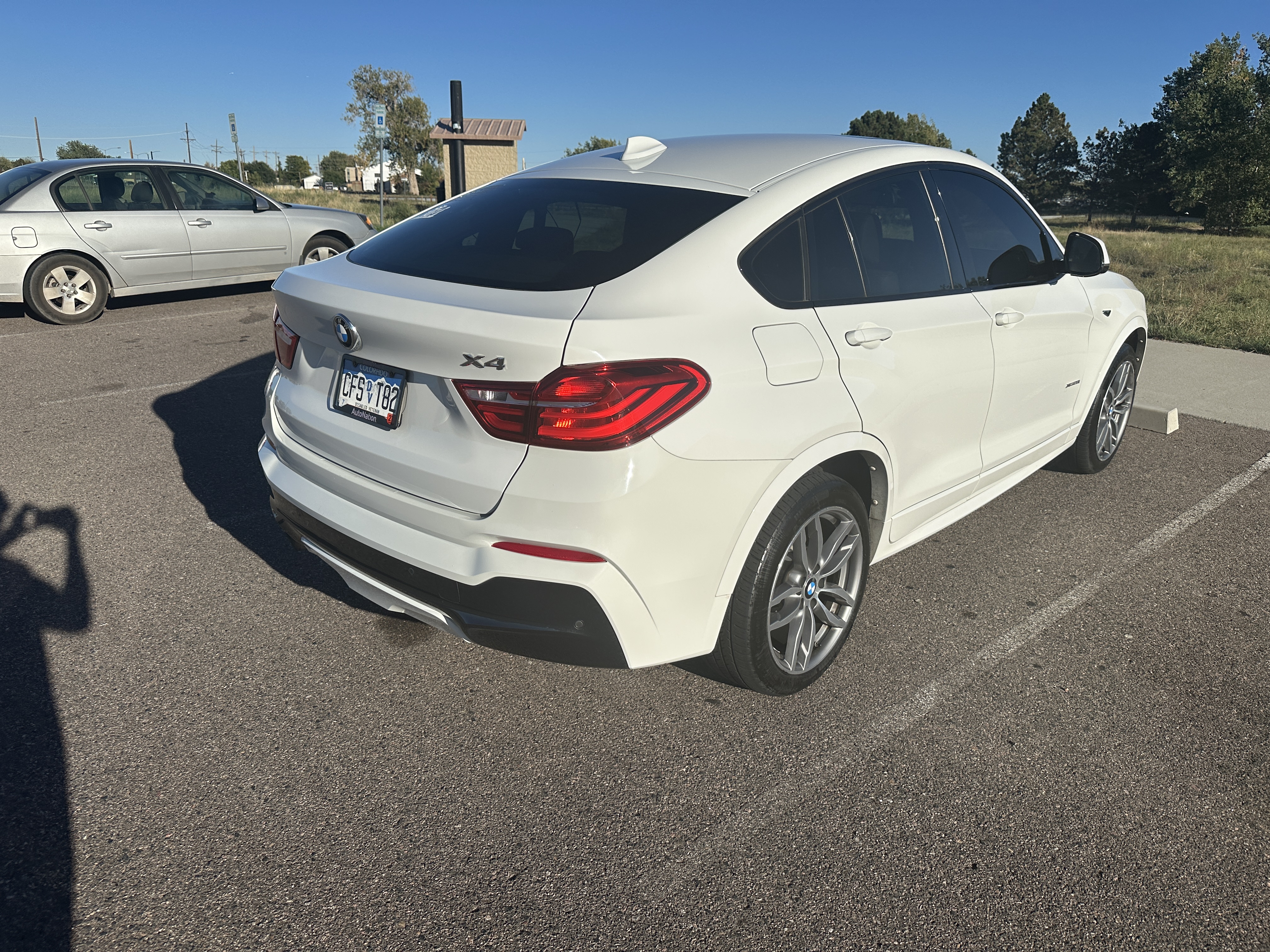 Used 2016 BMW X4 xDrive28i AWD/4WD image 4
