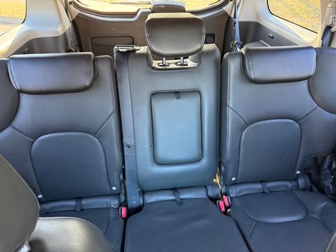 Used 2006 Nissan Pathfinder LE w/ (U01) LE Navigation Pkg image 4