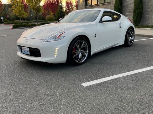 Used 2013 Nissan 370Z Touring w/ Sport Pkg image 1
