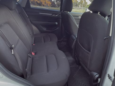 Used 2017 MAZDA CX-5 Sport image 11