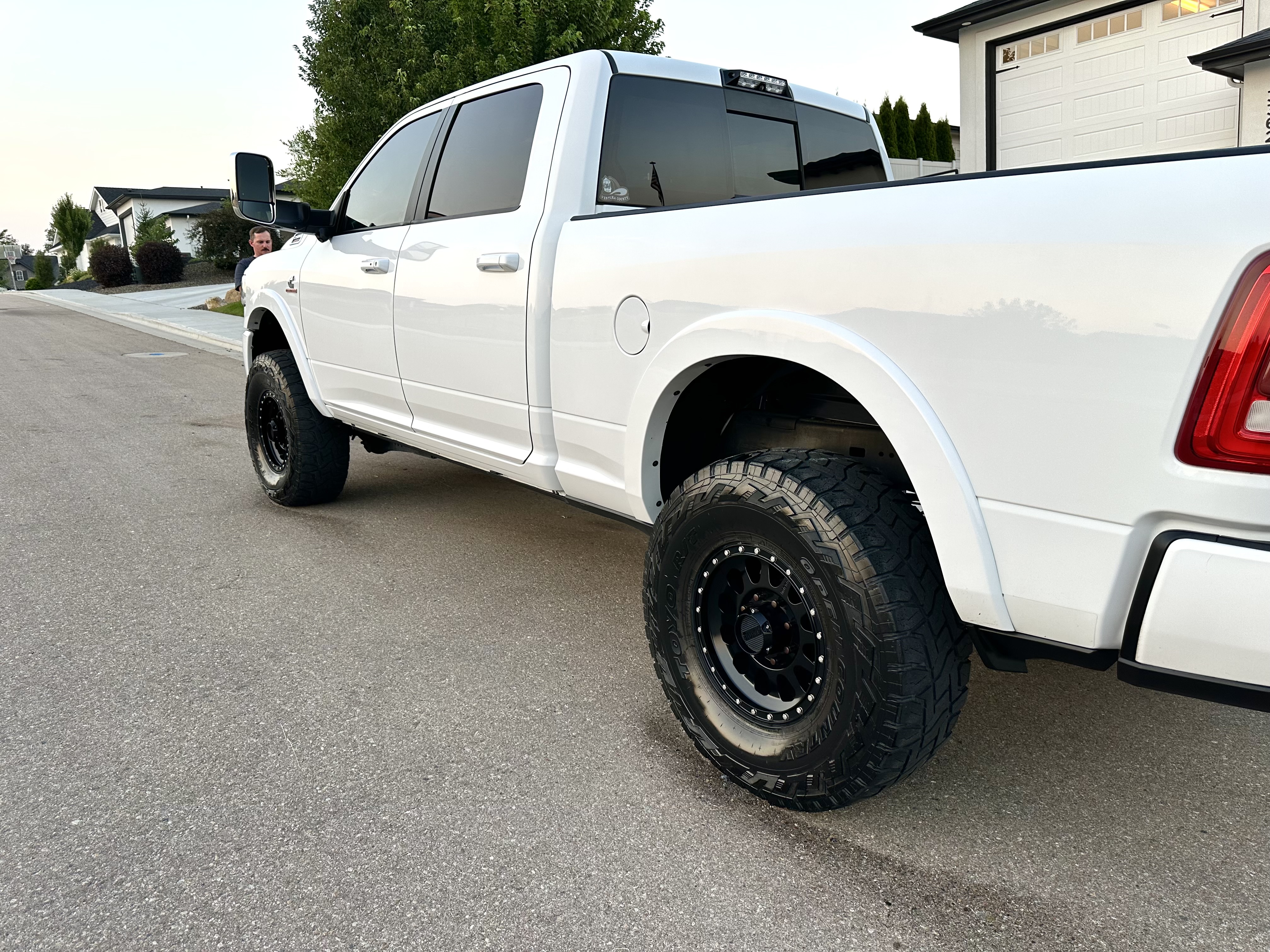 Used 2019 RAM 2500 Laramie AWD/4WD image 4