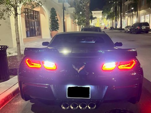 Used 2014 Chevrolet Corvette Stingray Convertible w/ 2LT Preferred Equipment Group image 8