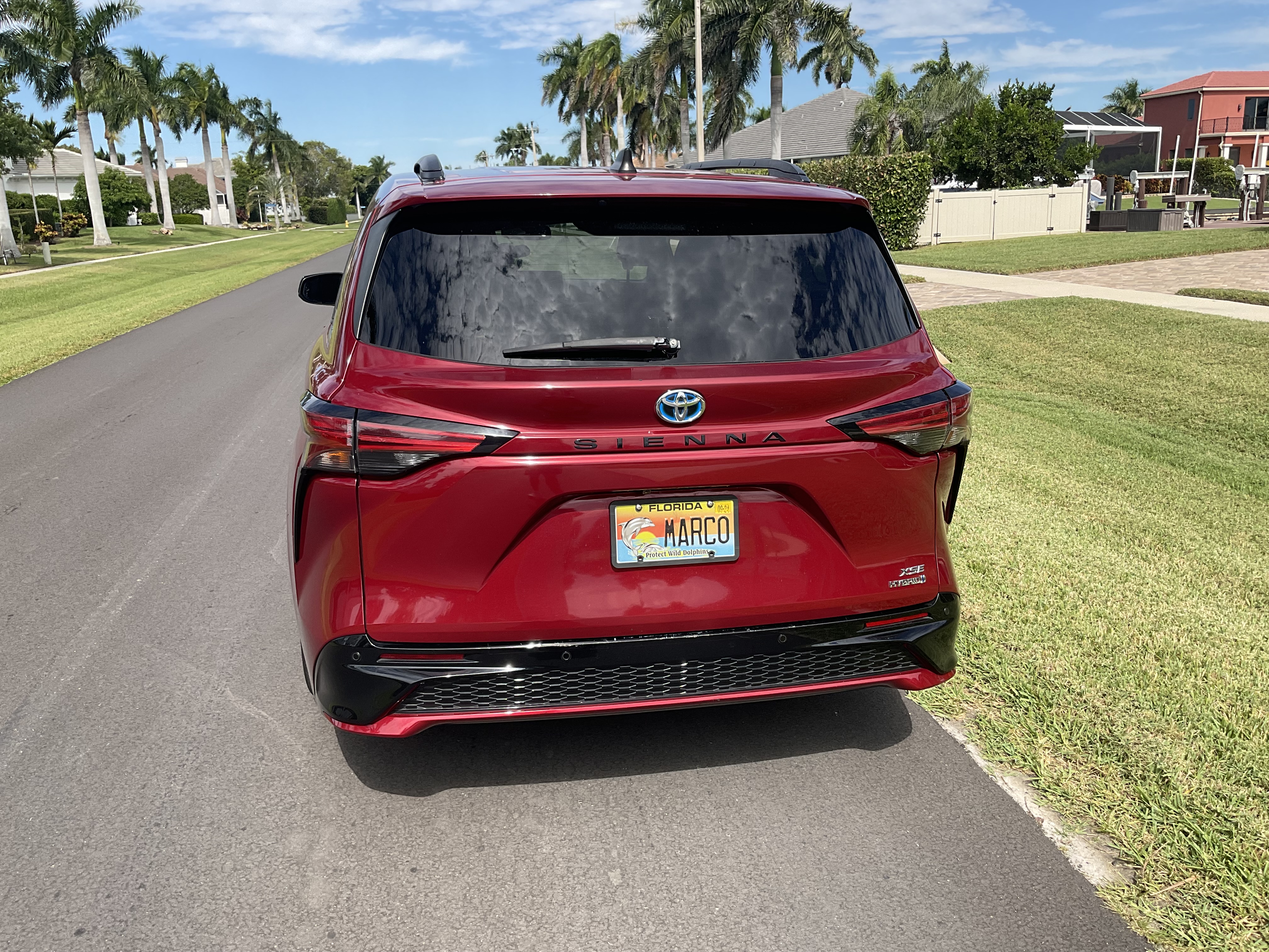 Used 2022 Toyota Sienna XSE w/ XSE Plus Package FWD image 8