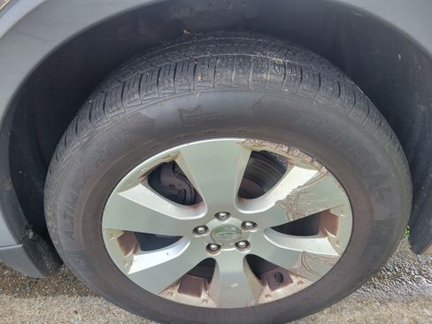 Used 2010 Subaru Outback 2.5i Limited image 15