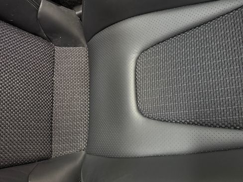 Used 2024 Porsche 911 Carrera T RWD image 15