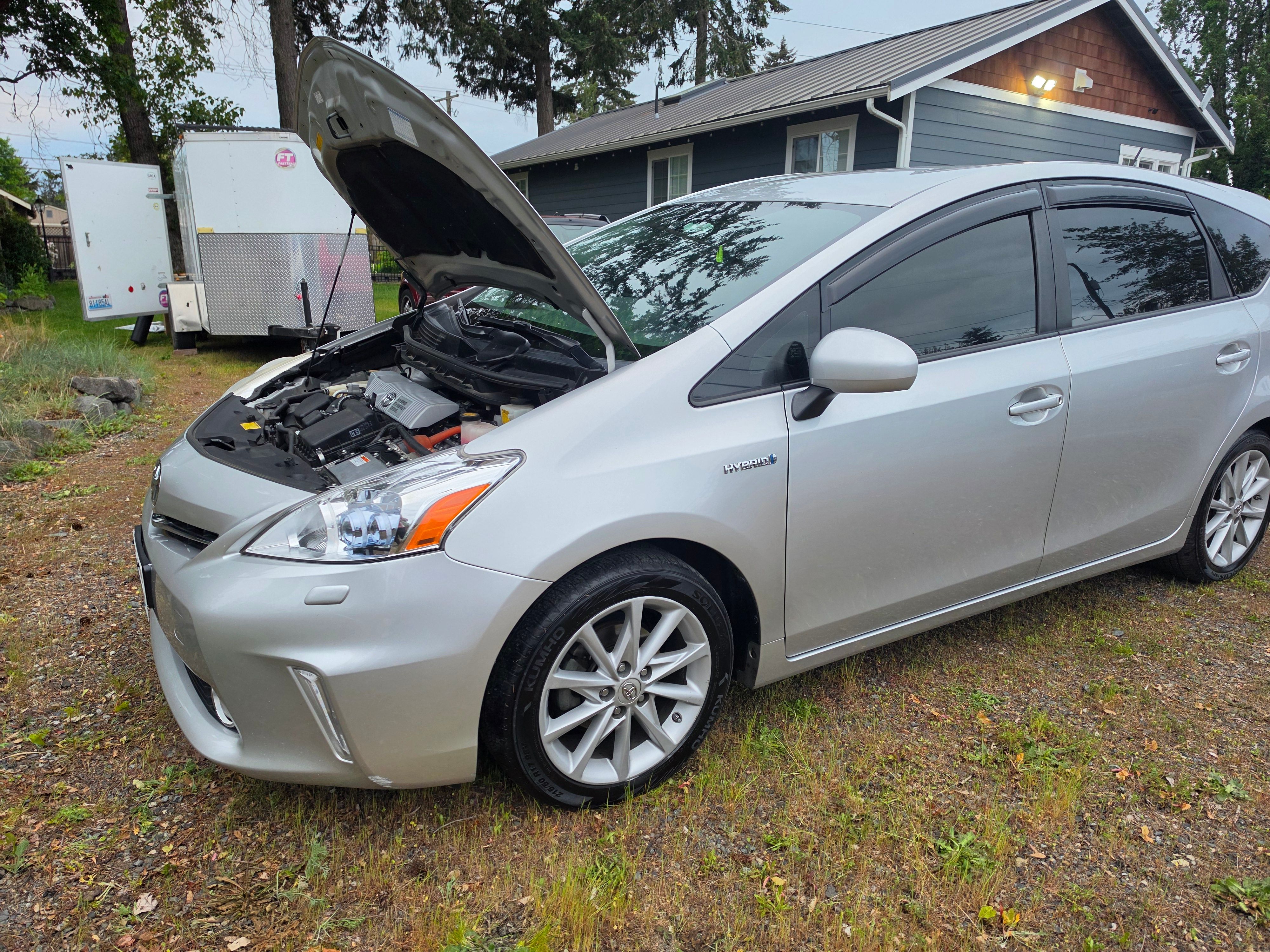 Used 2012 Toyota Prius V Five FWD image 14
