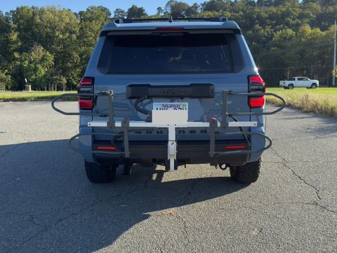 Used 2025 Toyota 4Runner SR5 image 9