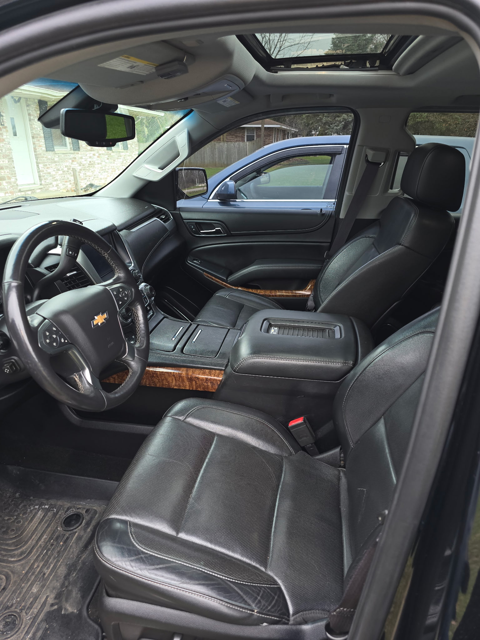 Used 2016 Chevrolet Tahoe LTZ AWD/4WD image 8