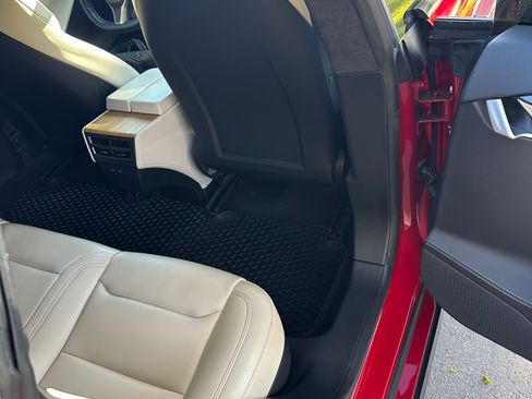 Used 2020 Tesla Model S Performance image 21