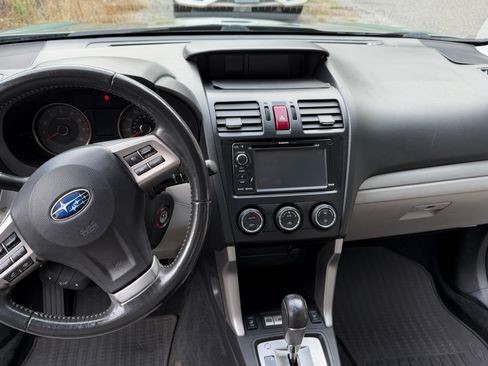 Used 2015 Subaru Forester 2.5i Limited AWD/4WD image 10