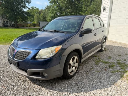 Used 2007 Pontiac Vibe w/ Preferred Package FWD image 8