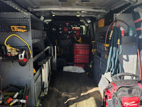 Used 2017 Ford Transit 250 130 Low Roof image 4