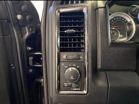Used 2015 RAM 1500 Sport AWD/4WD image 19