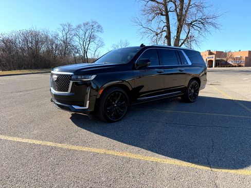 Used 2024 Cadillac Escalade ESV Premium Luxury w/ Performance Package image 1