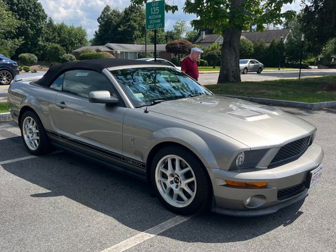 Used 2009 Ford Mustang Shelby GT500 RWD image 6