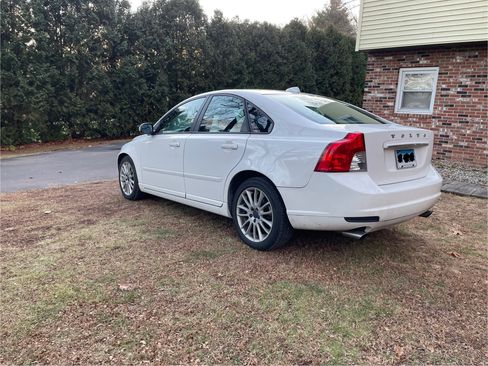 Used 2011 Volvo S40 T5 image 8