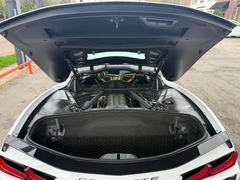 Used 2025 Chevrolet Corvette Stingray Premium Cpe w/ 3LT image 4