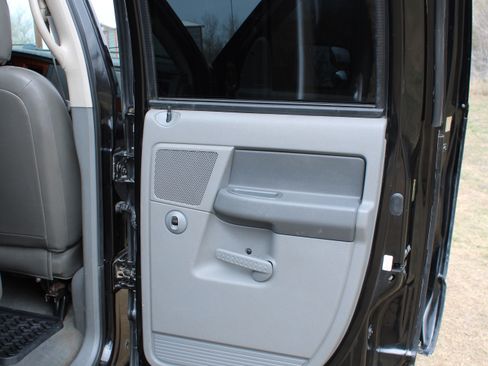 Used 2006 Dodge Ram 3500 Truck SLT image 12