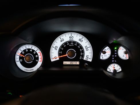 Used 2014 Toyota FJ Cruiser 4WD image 13