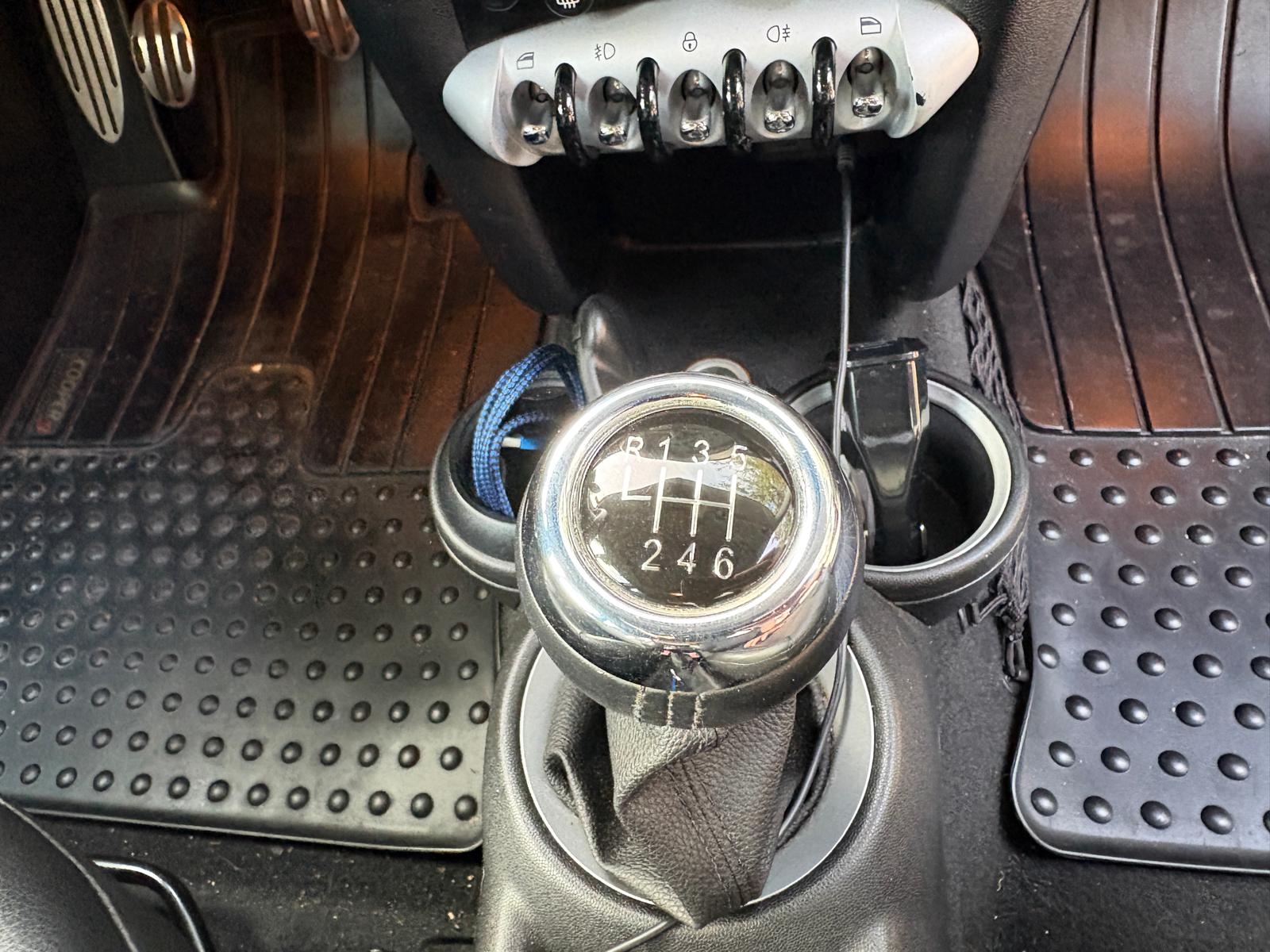Used 2009 MINI Cooper S FWD image 19