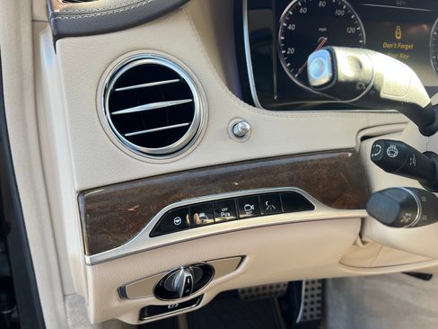 Used 2014 Mercedes-Benz S 550 Sedan image 17