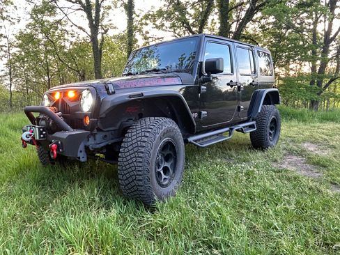Used 2015 Jeep Wrangler Unlimited Sport w/ Quick Order Package 24S AWD/4WD image 10