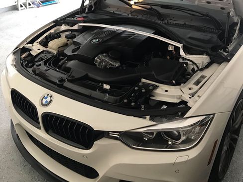 Used 2014 BMW 335i xDrive Sedan AWD/4WD image 6