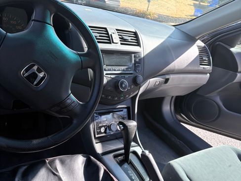 Used 2004 Honda Accord EX image 6