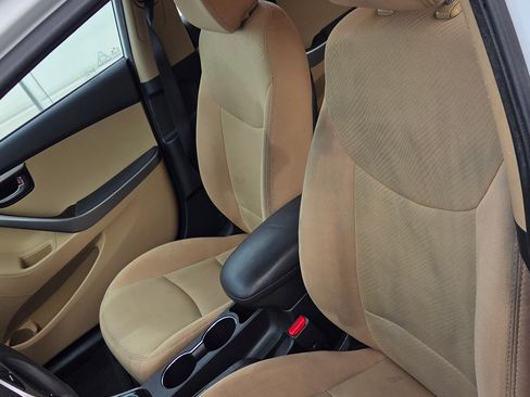Used 2013 Hyundai Elantra GLS image 10