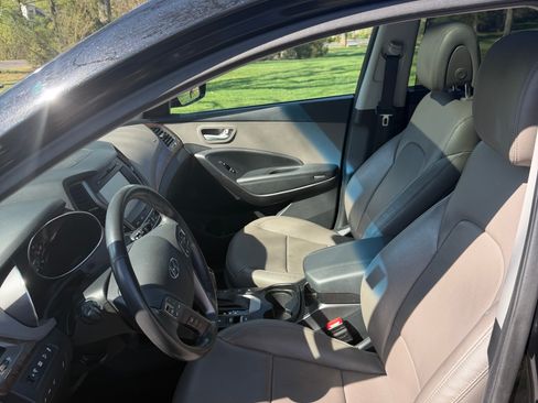 Used 2018 Hyundai Santa Fe Sport w/ 2.0T Ultimate Tech Package 05 image 9