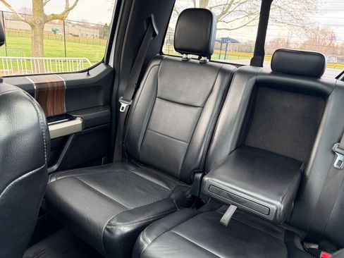 Used 2015 Ford F150 Lariat image 13