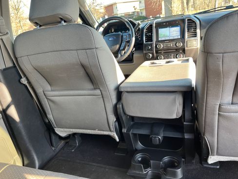 Used 2016 Ford F150 XLT w/ Equipment Group 302A Luxury image 10